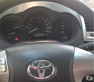 vendo Toyota Hilux DX 4x4 Doble cab, 64000kms Impe UNICO DUE