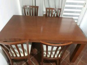 Mesa y 6 sillas