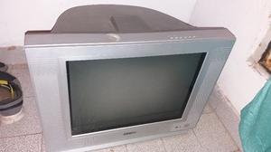 TELEVISOR FUNCIONANDO MUY BIEN