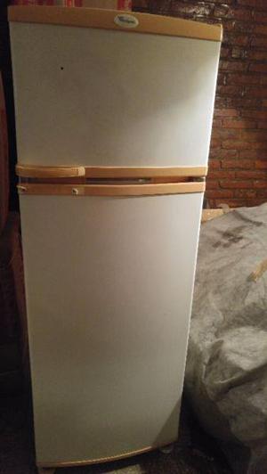heladera whirpool con freezer no frost modelo ARB 213 370