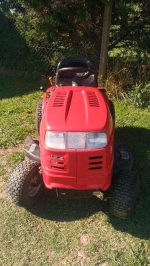 tractor corta cesped