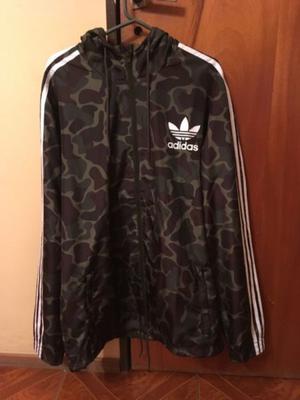 Rompeviento camuflado Adidas Originals