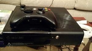 Vendo Xbox 360 con Kinect,con 1 joystick y juegos