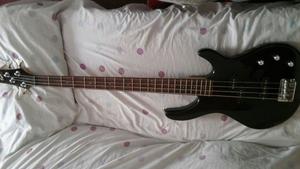 Bajo Fender Squier Indonesia