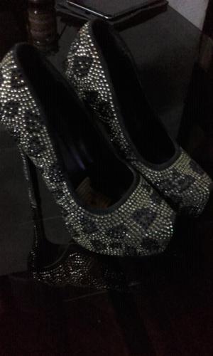 Hermosos zapatos ideal para fiestas