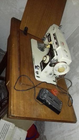 Maquina De Coser Godeco Supermatic 