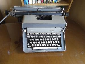 Maquina de escribir Rendington