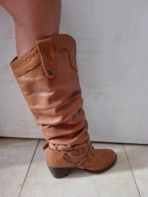 VENDO BOTAS MARRONES