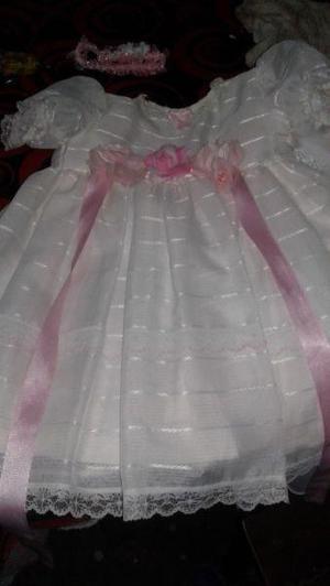 Vestido muy delicado vendo urgente