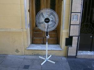 ventilador de pie 20" Tivoli -- leer texto