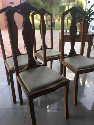 Juego de 4 sillas estilo antiguo de roble tallado. $1000 c/u