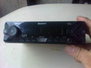 vendo Estereo Sony DSX-A400BT TIENE LA SALIDA QUEMADA