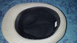 Vendo gorro usado en muy buen estado!!!