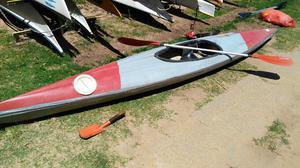 Vendo kayak Mataco. Con remo y chaleco salvavidas