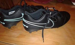 BOTINES NIKE NUEVOS