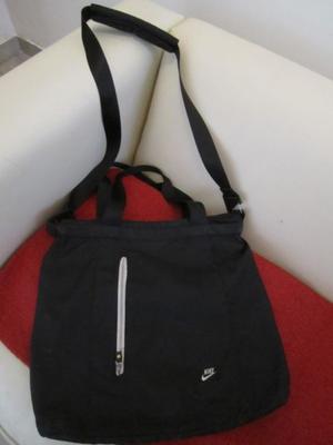 Bolso Nike athletic dept. 3.0 con Detalles IMPORTED