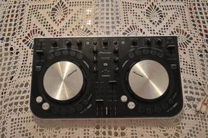 Consola Pioneer DDJ WEGO