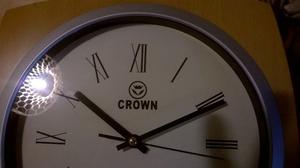 Reloj De Pared En Madera Nuevo Marca Crown