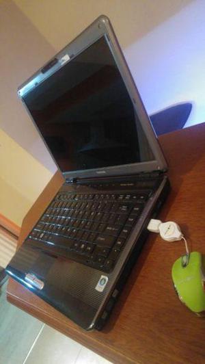 Vendo Notebook Toshiba, excelente estado