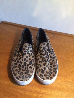 Zapatillas "Panchas" leopardo mujer talle 