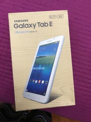 tablet samsuNG E 113 nueva