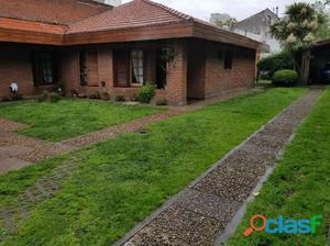 CHALET CON LOCAL EN CHAUVIN