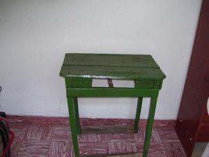 mesa de trabajo antigua pesos 300
