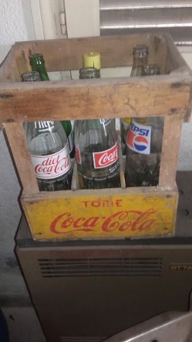 Antiguo Cajón De Coca Cola Con Botellas