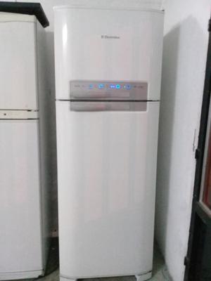 HELADERA ELECTROLUX NO FROST BLANCA