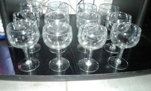 JUEGO DE DOCE COPAS DE CRISTAL TALLADAS IMPECABLES