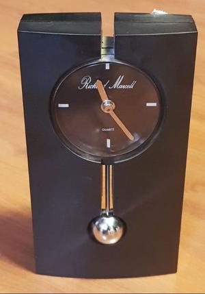 Reloj de mesa escritorio Richard Marcell con pendulo