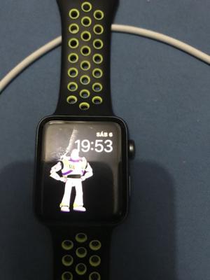Apple Watch 42 mm sin caja en excelente estado