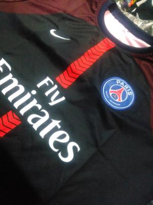 Camiseta de real madrid y PSG