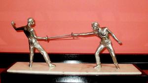 BRONCE FIGURAS ANTIGUAS ART-DECO ESPADACHINES PLATEADOS