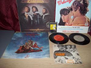 Discos de vinilo Bee Gees y otros y casette de Virus