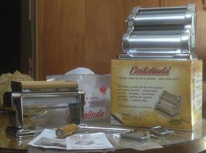 Fabrica De Pastas Pastalinda Y Raviolera Originales En Caja