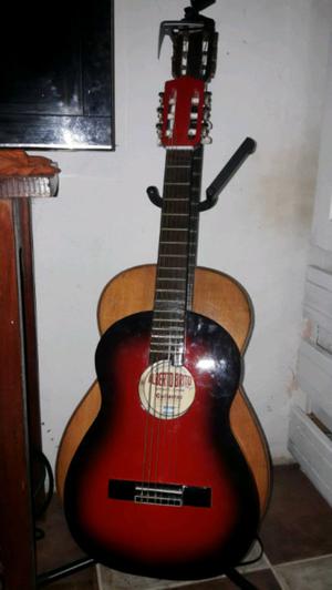 Guitarra viajera criolla