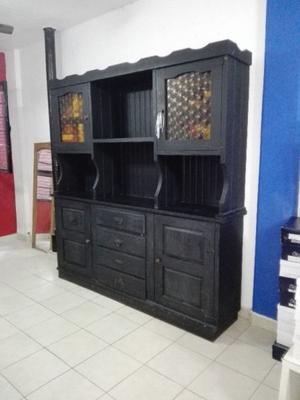 Mueble de madera maciza negro