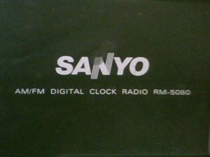 Radio Reloj Sanyo