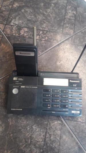 Teléfono inalámbrico Panasonic con base y handy en