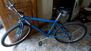 Vendo bicicleta azúl