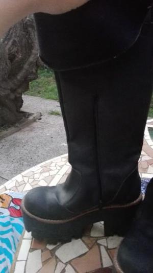 Vendo botas bucaneras