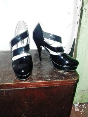 Zapatos negros vendo