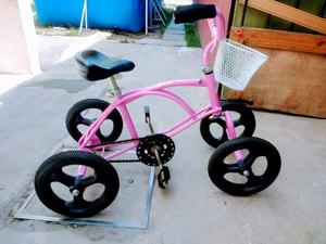 Bicicleta Cuatriciclo a pedal para niña