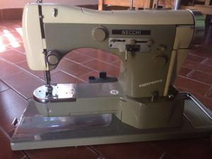 MAQUINA de COSER NECCHI Supernova Automática C