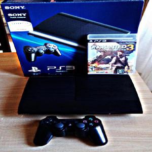 PS3 Super Slim 500 gb con un joystick y 7 juegos.