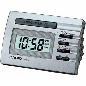 Reloj Despertador Casio Digital Alarma Dq541d8rdf Plateado