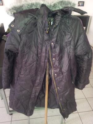 Vendo muy buena campera de mujer XL