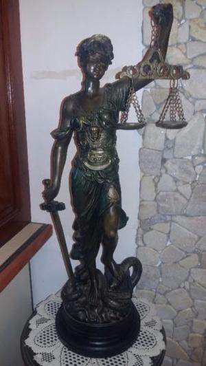 Escultura de la Justicia