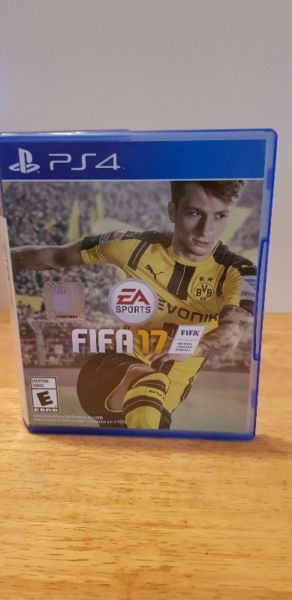 FIFA 17 PS4 USADO